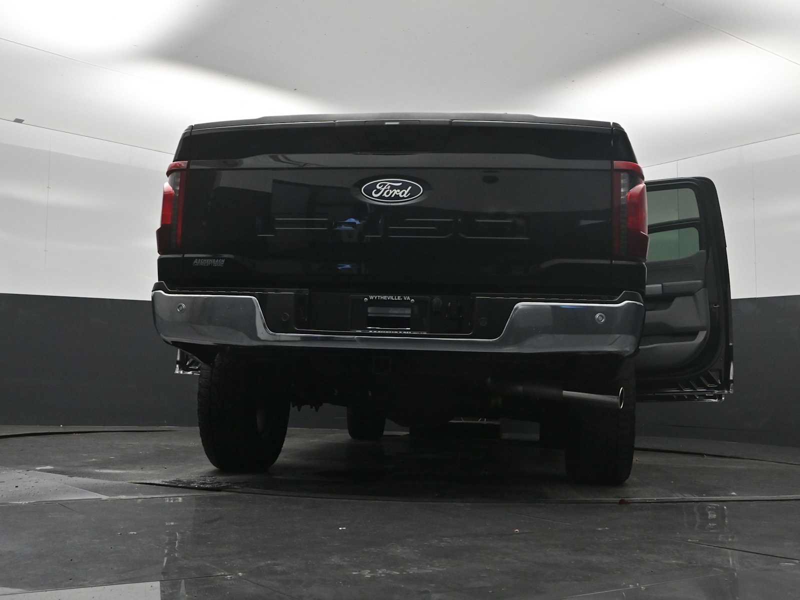 Used 2025 Ford F150 XLT w/ Equipment Group 301A Standard AWD/4WD image 30