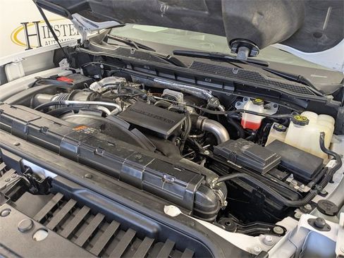 Used 2024 Chevrolet Silverado 3500 W/T image 32