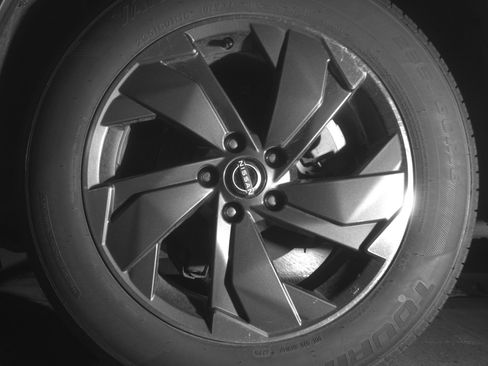 Used 2025 Nissan Rogue SV FWD image 14