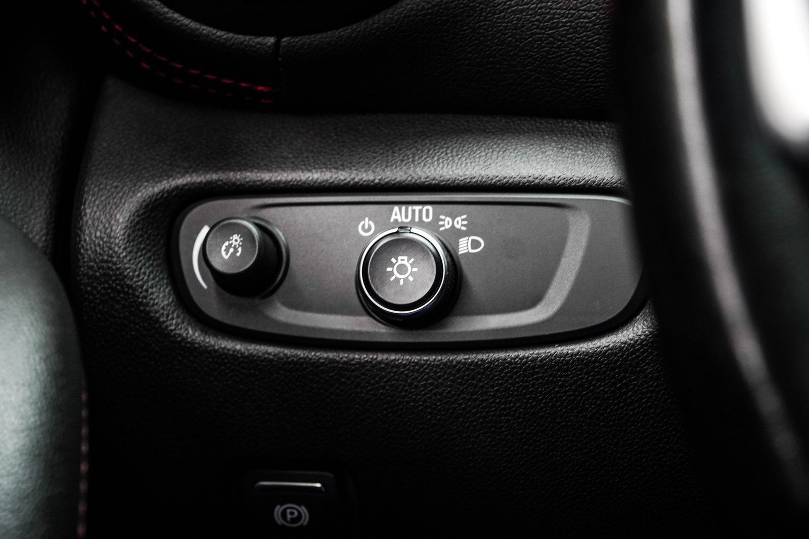 Used 2022 Chevrolet Blazer RS w/ Enhanced Convenience Package FWD image 36