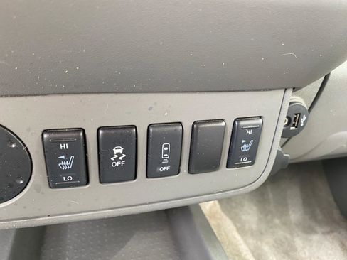 Used 2017 Nissan Frontier SV w/ SV Value Truck Package image 61