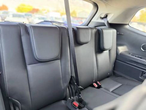 Used 2022 Subaru Ascent Touring image 19