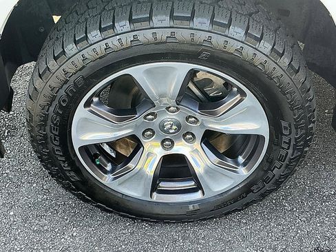 Used 2022 RAM 1500 Laramie AWD/4WD image 7