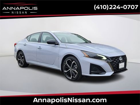 New 2025 Nissan Altima 2.5 SR w/ SR Premium Package image 1