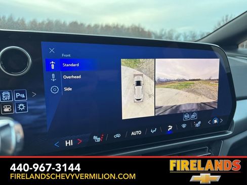 New 2025 Chevrolet Equinox EV RS image 2