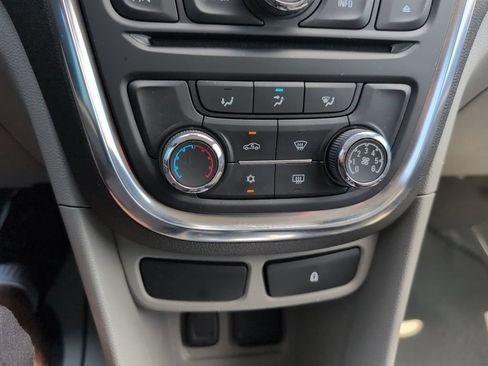 Used 2014 Buick Encore FWD image 19