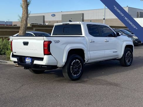 Used 2025 Toyota Tacoma TRD Sport w/ TRD Sport Upgrade Package AWD/4WD image 5