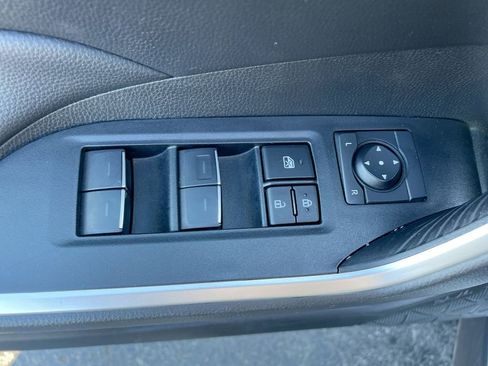 Used 2024 Toyota RAV4 XLE image 39