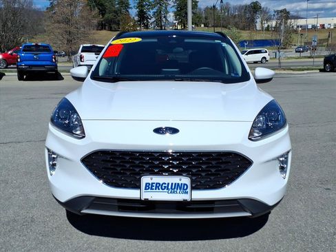 Used 2022 Ford Escape SEL image 10