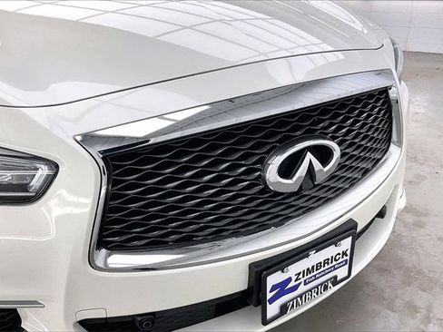 Used 2017 INFINITI QX60 Base w/ Premium Plus Package image 32