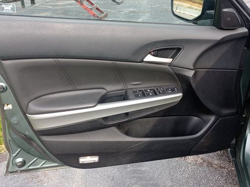 Used 2009 Honda Accord EX-L image 11