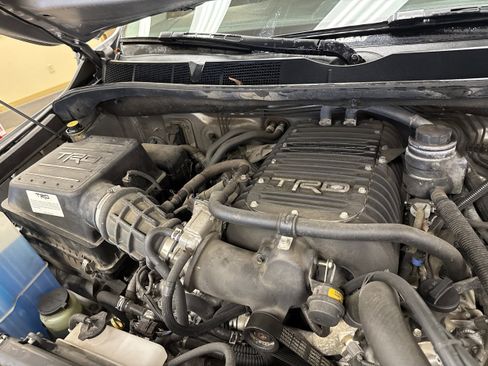 Used 2015 Toyota Tundra SR5 w/ TRD Off Road Package image 7