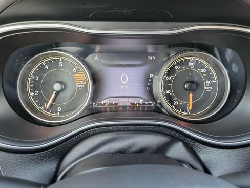 Used 2023 Jeep Cherokee Altitude Lux AWD/4WD image 22
