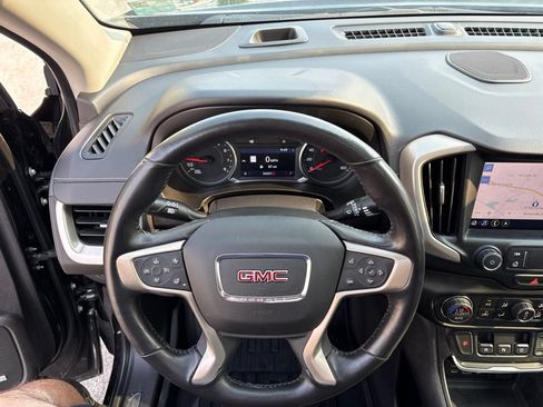 Used 2020 GMC Terrain Denali w/ Denali Premium Package FWD image 30