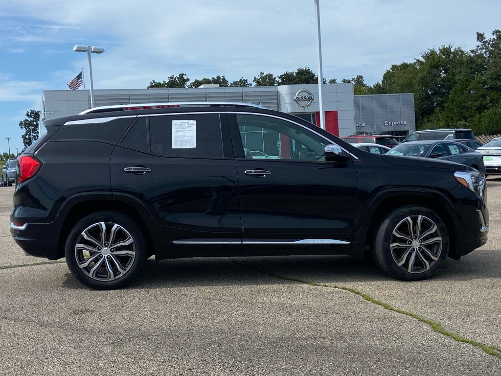 Used 2019 GMC Terrain Denali w/ Comfort Package AWD/4WD image 2