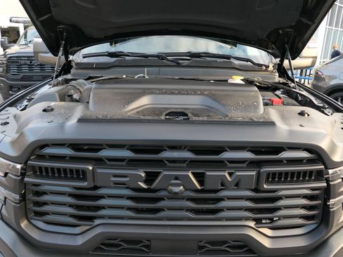 New 2026 RAM 5500 Tradesman AWD/4WD image 32