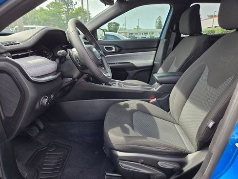 Certified 2025 Jeep Compass Sport AWD/4WD image 13