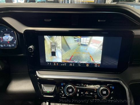 Used 2024 GMC Sierra 1500 Denali AWD/4WD image 15