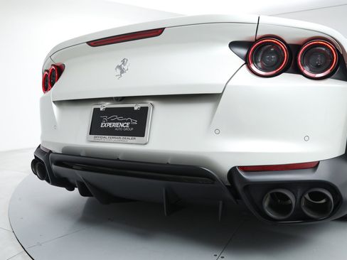 Certified 2022 Ferrari 812 GTS RWD image 19
