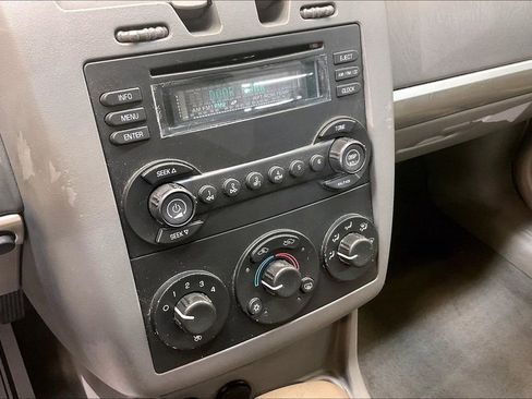 Used 2004 Chevrolet Malibu FWD image 16