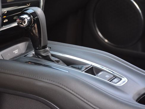Used 2019 Honda HR-V Touring image 13