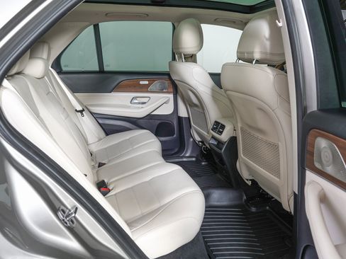 Used 2022 Mercedes-Benz GLE 350 4MATIC image 10