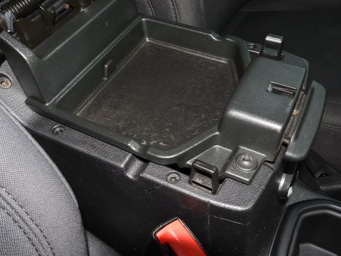 Used 2020 Jeep Gladiator Sport AWD/4WD image 29