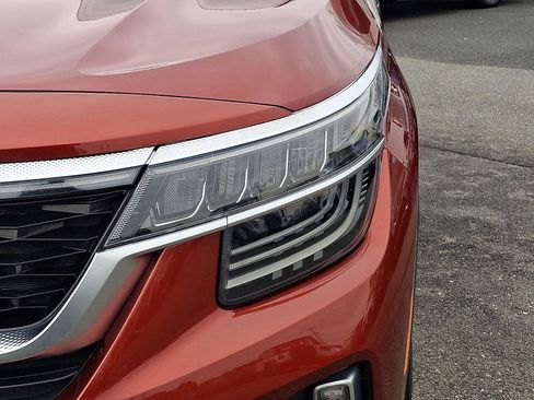 Used 2023 Kia Seltos SX image 17