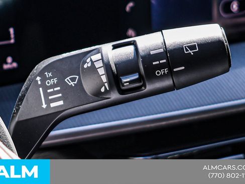 Used 2025 Nissan Murano SV FWD image 25