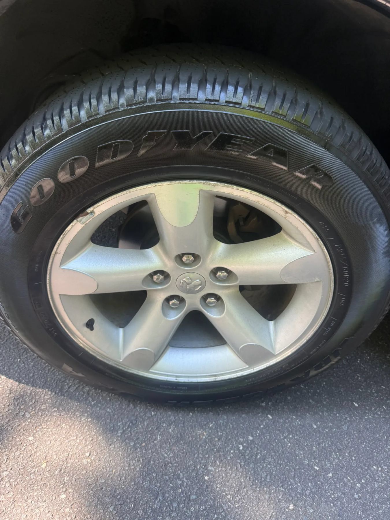 Used 2015 RAM 1500 Express RWD image 25