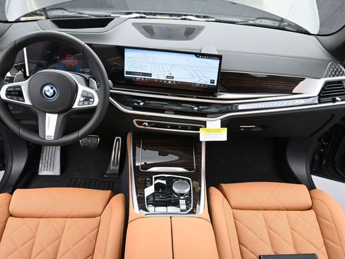 New 2026 BMW X5 xDrive50e w/ M Sport Package image 14