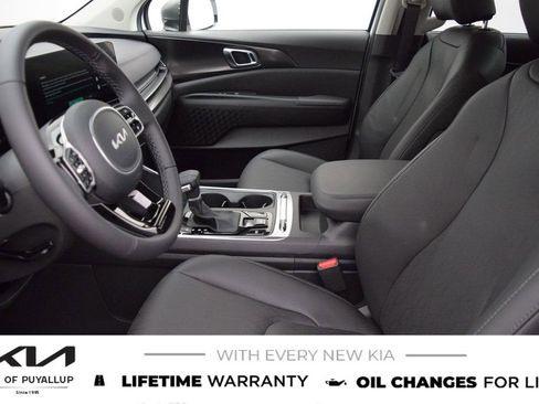 New 2026 Kia Carnival SX image 10