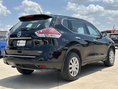 Used 2015 Nissan Rogue S FWD image 5