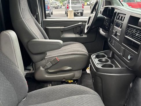 Used 2025 GMC Savana 2500 w/ Driver Convenience Package RWD image 8