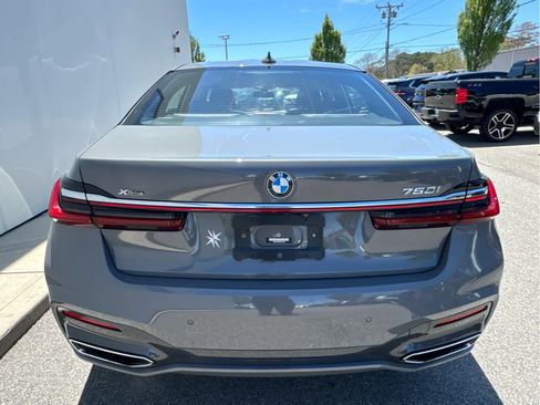 Used 2022 BMW 750i xDrive w/ Executive Package AWD/4WD image 8
