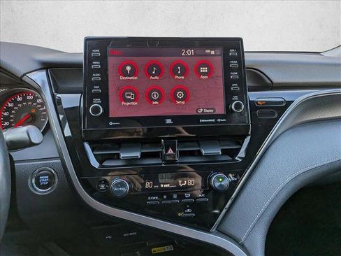 Used 2023 Toyota Camry XSE image 12