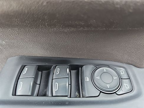 Used 2019 Chevrolet Silverado 1500 RST image 26