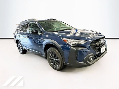 Used 2025 Subaru Outback Onyx Edition AWD/4WD image 3