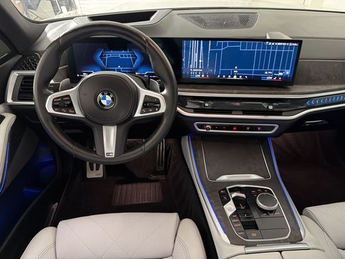 Used 2024 BMW X5 sDrive40i w/ M Sport Package RWD image 25