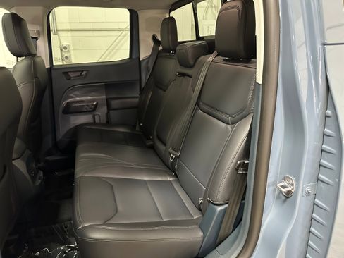 Used 2024 Ford Maverick Lariat w/ Black Appearance Package image 9