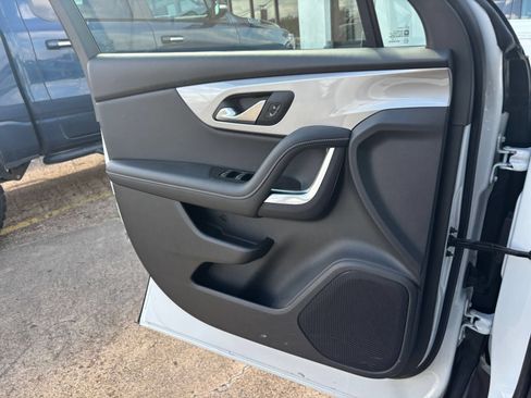 Used 2026 Chevrolet Blazer LT FWD image 18