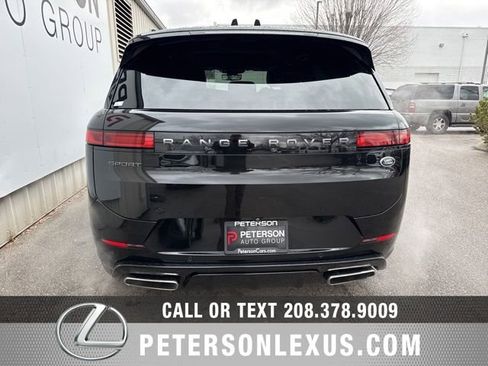Used 2023 Land Rover Range Rover Sport SE Dynamic image 4