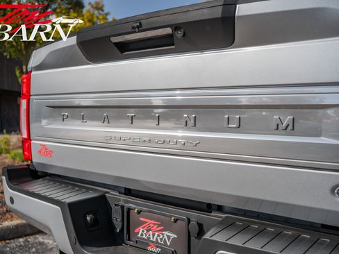 Used 2022 Ford F350 Platinum image 11