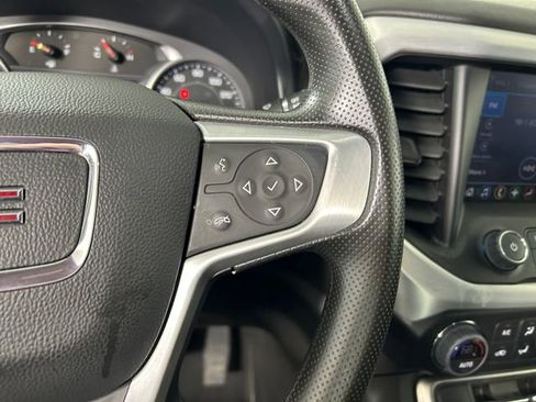 Used 2023 GMC Acadia SLE w/ Driver Convenience Package image 17