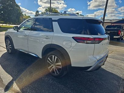 Used 2024 Nissan Pathfinder Platinum
