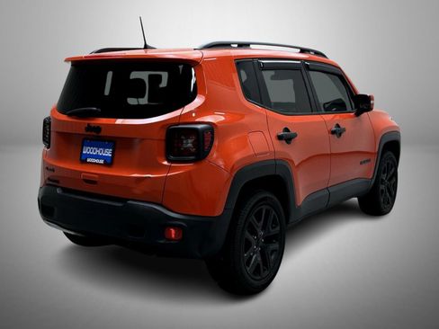 Used 2018 Jeep Renegade Altitude AWD/4WD image 5