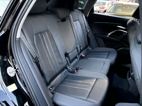 Certified 2025 Audi Q5 Premium Plus w/ Premium Plus image 19