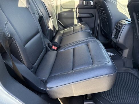 New 2025 Ford Bronco Badlands w/ Sasquatch Package image 16