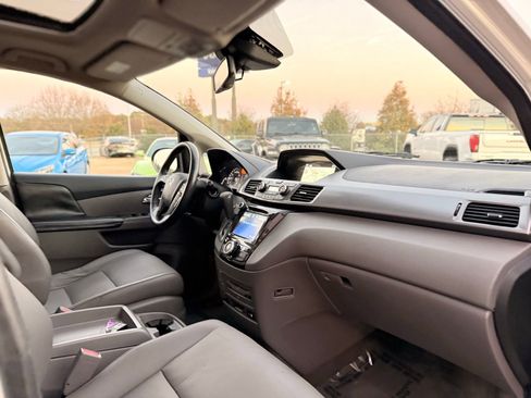Used 2015 Honda Odyssey Touring image 26