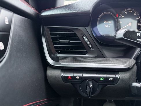 Used 2022 Porsche 911 Carrera GTS image 28